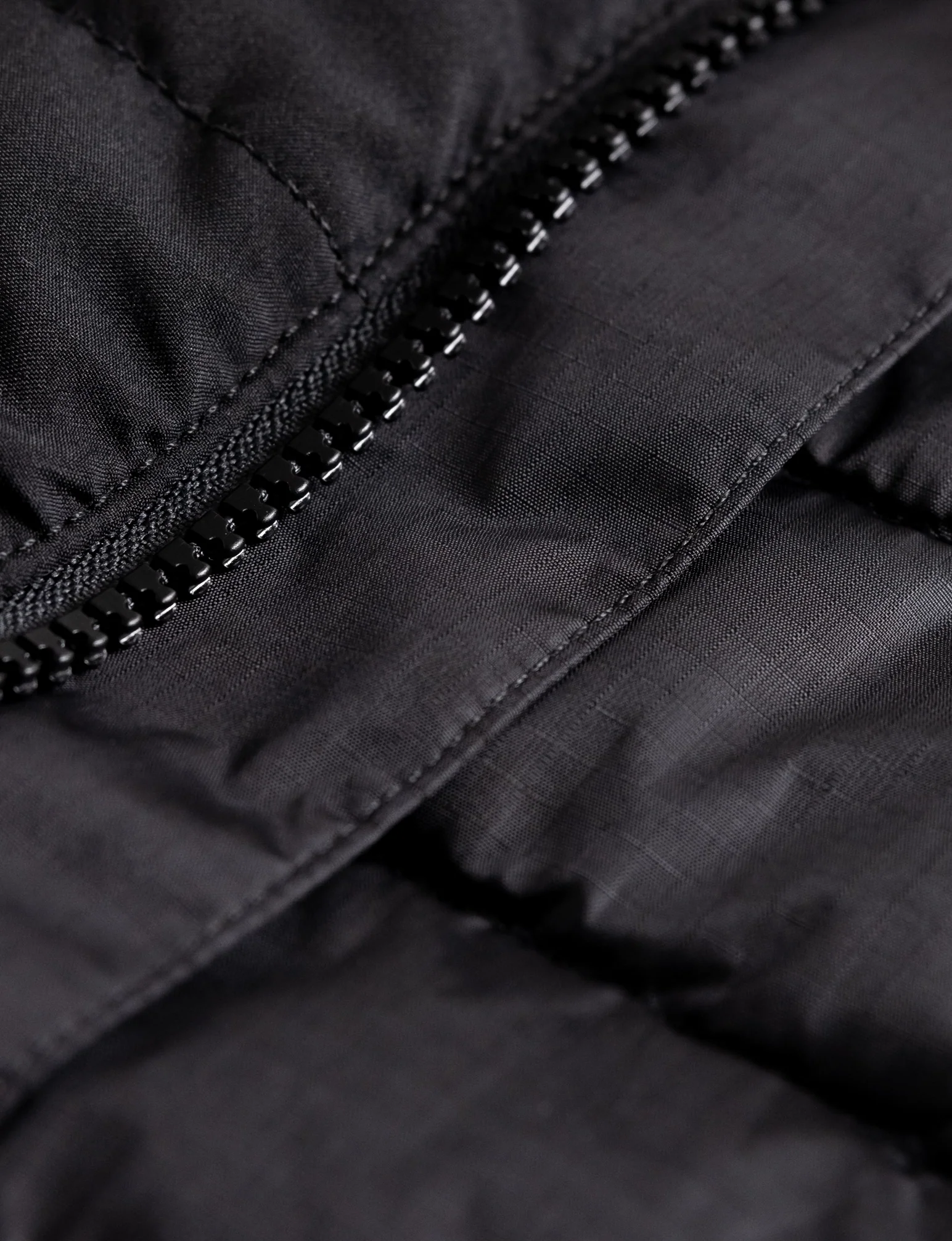 NOVALOC® INSULATED VEST - Image 9